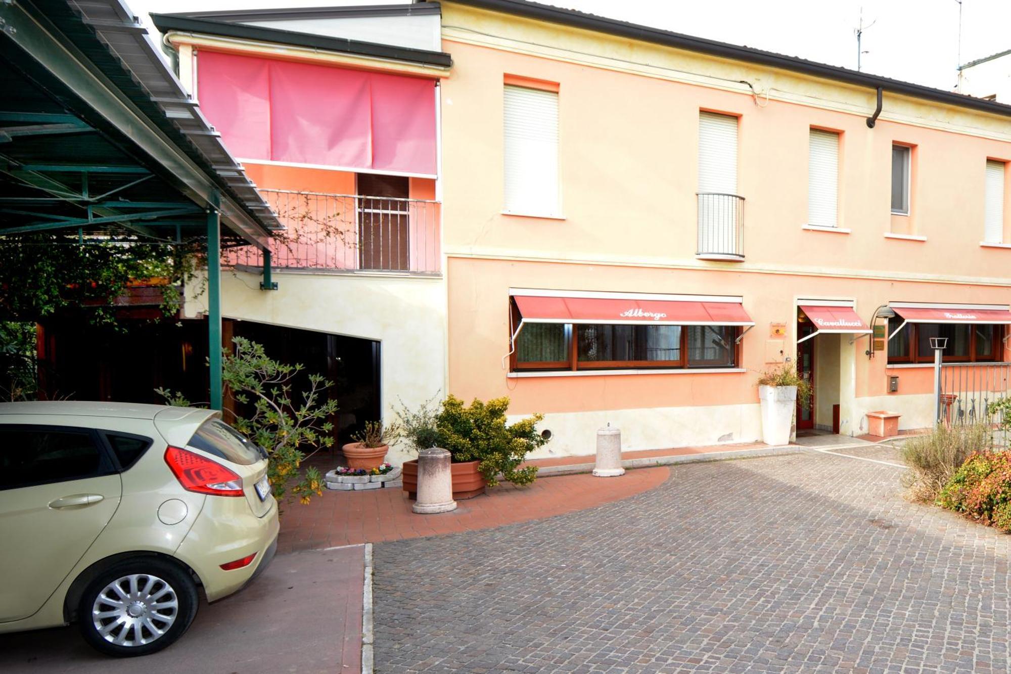 Albergo Cavallucci Sermide Exterior foto